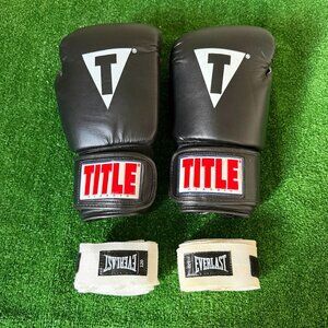 Title Classic Bag Boxing Gloves Black 12oz & Everlast Hand Wraps 120" Bundle